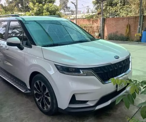 Kia Carnival 2.2D Luxury