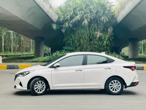 Hyundai elantra 2.0 GLS 