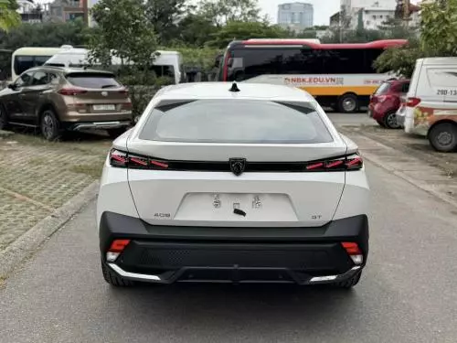 Peugeot 408 phiên bản GT cao cấp 