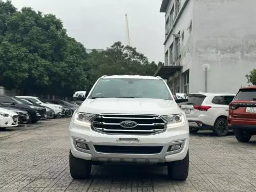 Ford_Everest Turbo 4x2 