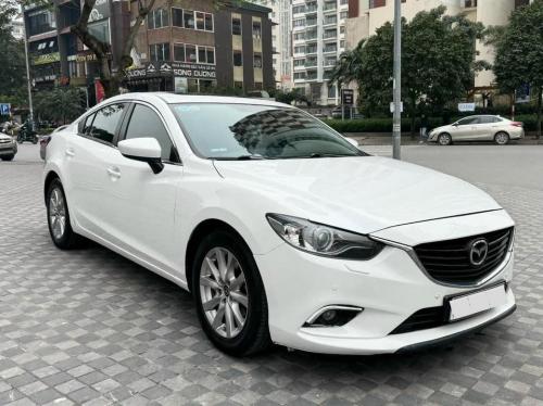 Bán xe Mazda 6 2.0 trắng.Sản xuất 2015