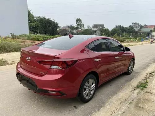 Bán xe HUYNDAI Elantra sản xuất 2019