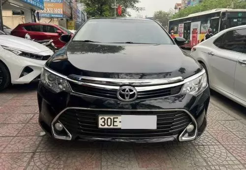 Bán xe Camry 2.0 E 2017