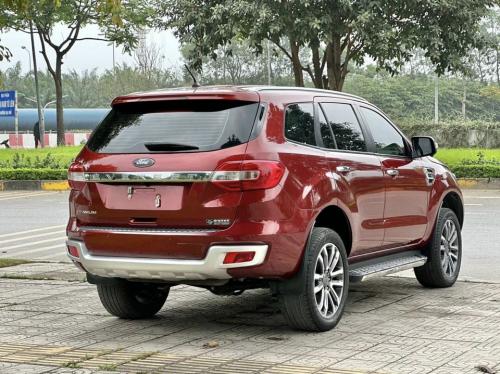 Bán xe Ford Everest 2021 Titanium 