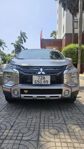 BÁN XE Mitsubishi Xpander Cross Bạc 2022 
