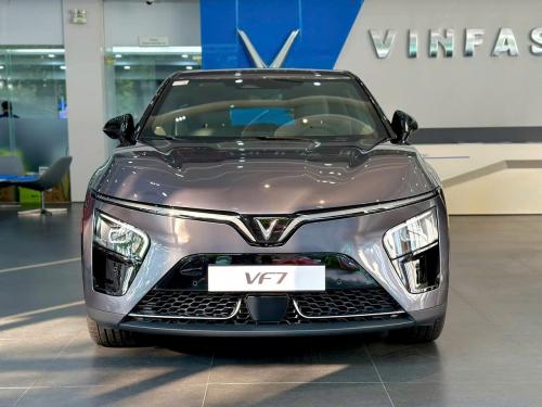 Bán Vinfast Vf7 Eco Màu Xám Hiếm – Giá Tốt, Xe Sẵn Giao!