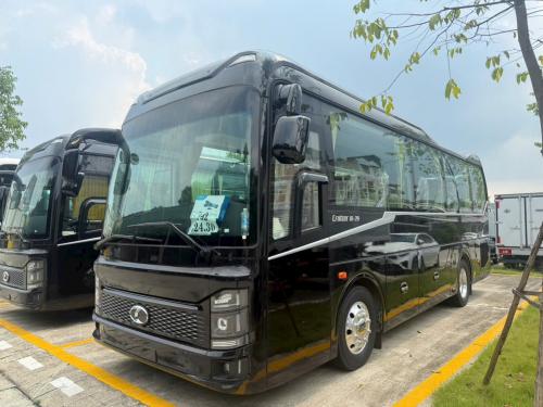 TB81S 29 chỗ, máy Weichai 170ps, bản full option