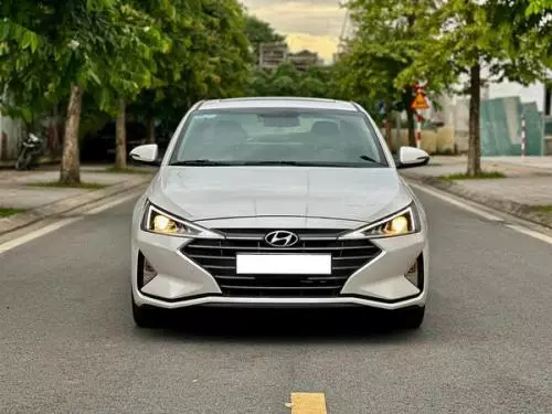 Bán xe Huyndai Elantra