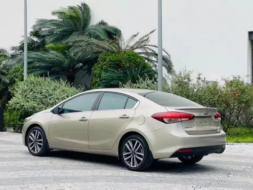 Bán xe Kia Cerato 2016