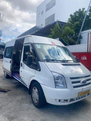 Ford Transit – Bán xe ô tô khách 16 chỗ, đời 2013 – Xe công ty Hồ Lộc tại Đà Nẵng