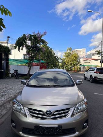 Toyota Altis 2013 số sàn