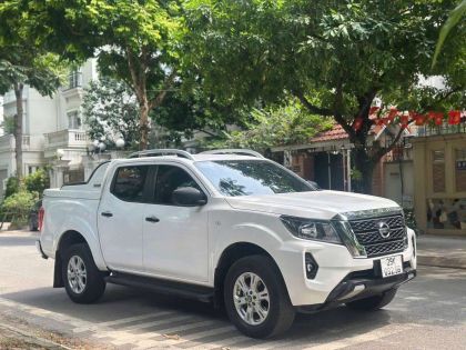 Navara 2023 số tự động 1 cầu 
