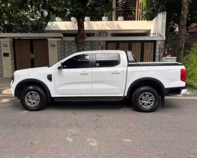 Ford Ranger XLS AT 2024 model 2025