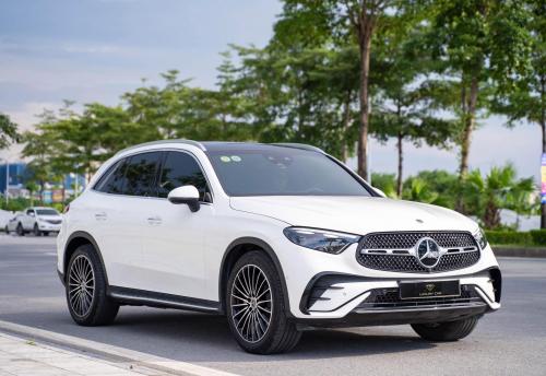 Bán xe glc 300 all new 2024 bản v1 mới tinh,1 chủ từ đầu