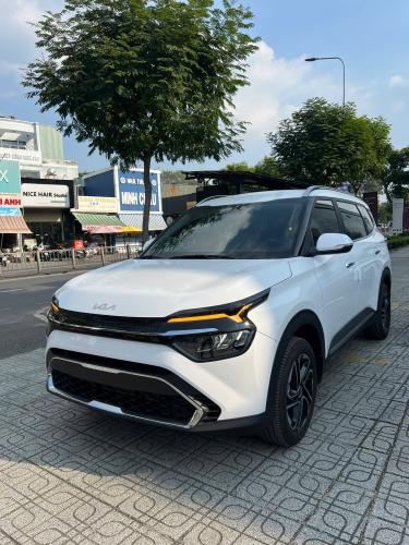 KIA CARENS LUXURY 2025 – MPV hiện đại cho gia đình Việt 