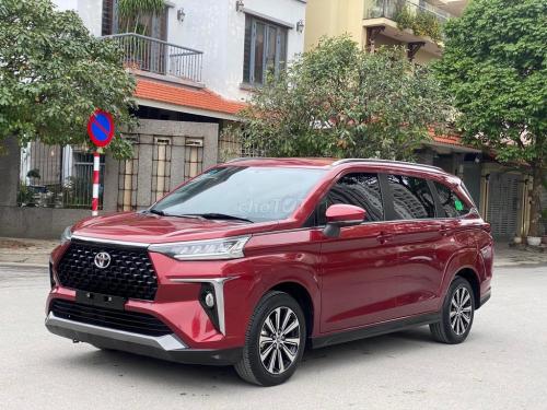 Bán xe Toyota veloz đỏ nhập khẩu