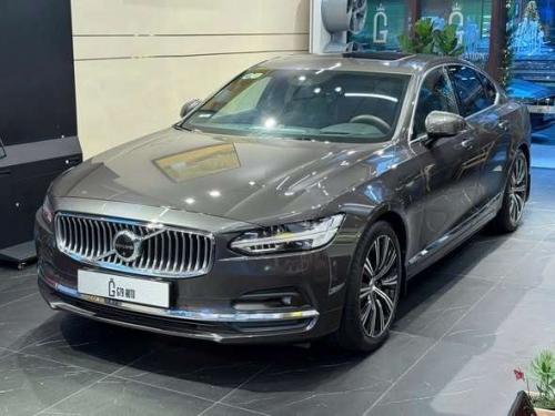 Volvo S90 T6 đời cuối 2021