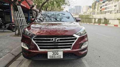 Bán xe Tucsson 2.0AT sản xuất 2020