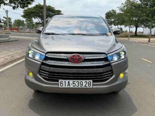 Toyota Innova 2017 số sàn