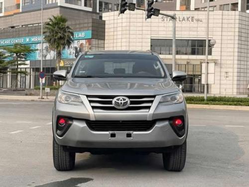 Fortuner MT 4x2 máy dầu sx 2018 nhập indo