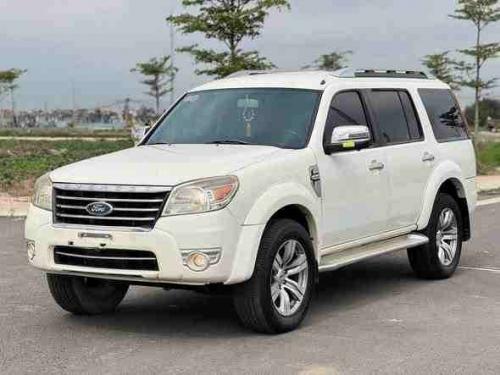 Ford Everest Limited 2.5L 4x2 AT sx 2011
