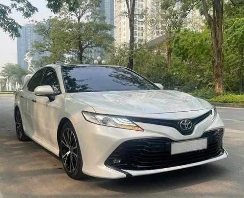 Bán xe Toyota camry2.5Q Sx 2020