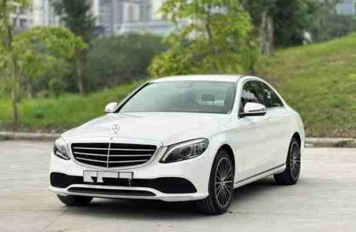 Mercedes C200 Exclusive sản xuất 2020 