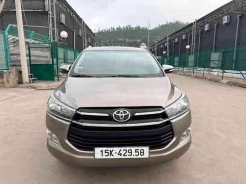 Innova 2019 số sàn 2.0 xe gia đình đẹp
