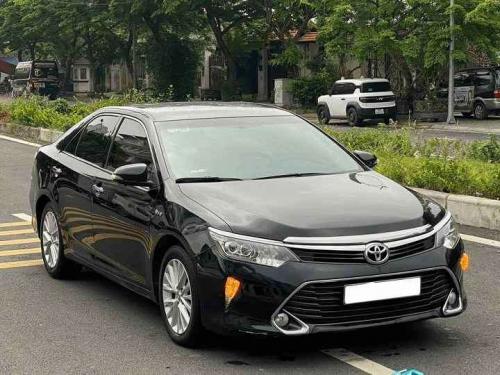 Bán xe Camry 2.0E 2018