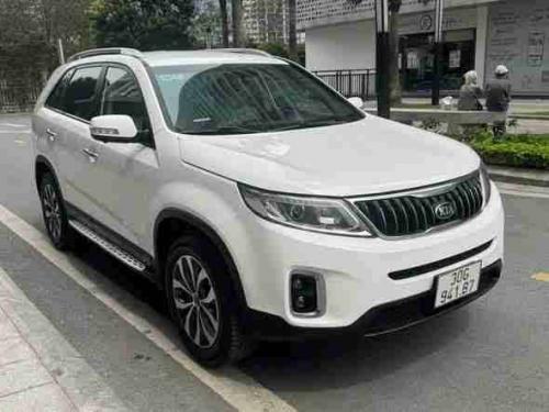 Kia Sorento 2017 2.4 máy xăng 7 chỗ