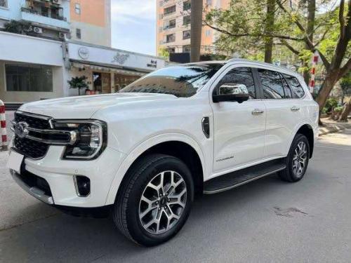 Ford Everest 2.0 Titanium 4x2 sản xuất 2023
