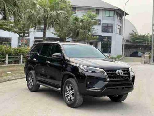 Fortuner dầu 4x2 sản xuất 2021