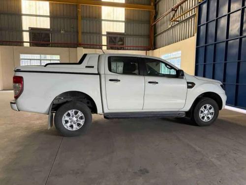 Ford Ranger sx 2018 số sàn 1 cầu