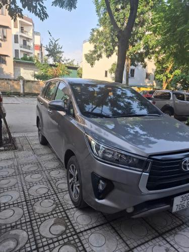 Bán Toyota Innova bản mới  số sàn – sản xuất 12/2020 – chính chủ từ đầu
