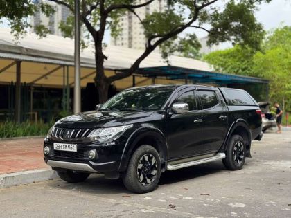 Triton AT mivec 4x4 sx 2017 đen 
