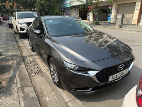 Mazda 3 1.5 Luxury màu xám sx 2021.