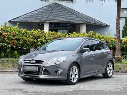 Bán Xe Ford Focus 2015 