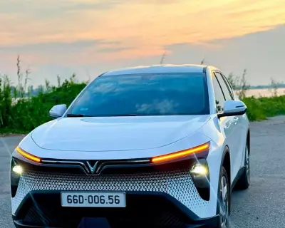 Cho thuê xe Vinfast Limo Green tại Đồng Tháp