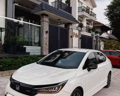 Cho thuê xe Honda City RS tại HCM