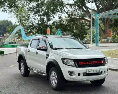 Ford Ranger XlT 2013 số sàn 2 cầu 