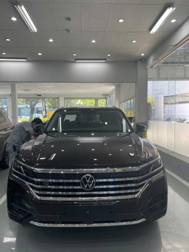 CẦN BÁN XE Volkswagen Touareg