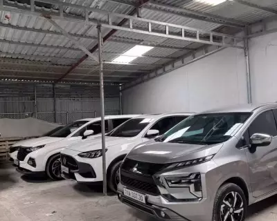 Cho thuê xe XPANDER PREMIUM tại HCM