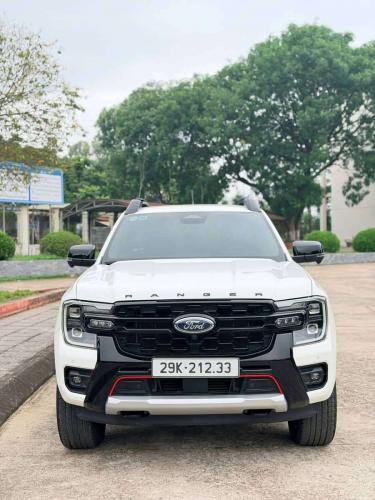 Ford Ranger Stormtrak 2.0L 4x4 AT sản xuất 2024 