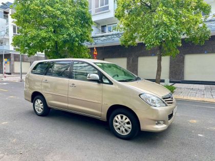 Toyota Innova G 2011 số sàn