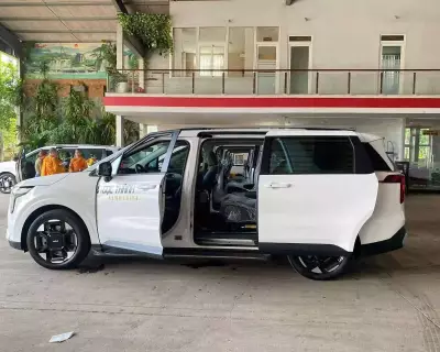 Cho thuê xe Kia Carnival tại Xuân Lộc