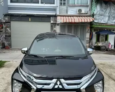 Cho thuê xe Mitsubishi Xpander Cross tại HCM