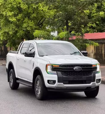 Ford Ranger XlS 1 cầu số tự động sản xuất 2023 