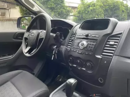 Bán Ford Ranger 2015 máy dầu, Tự động, 98000km