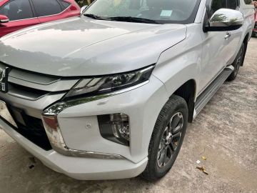MITSUBISHI TRITON 2 CẦU SỐ TỰ ĐỘNG 2020