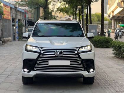 Lexus LX600 Urban 2023 model 2024